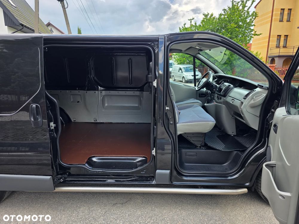Renault Trafic - 21