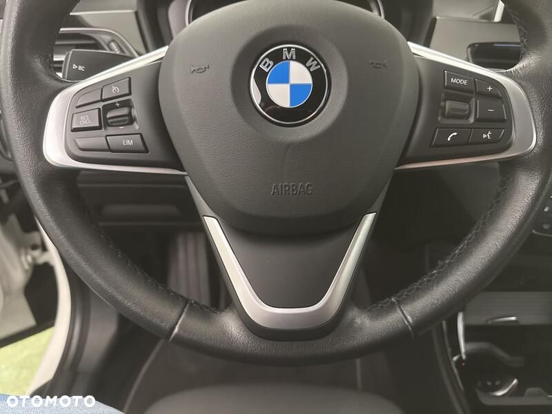 BMW X1 sDrive18i - 13