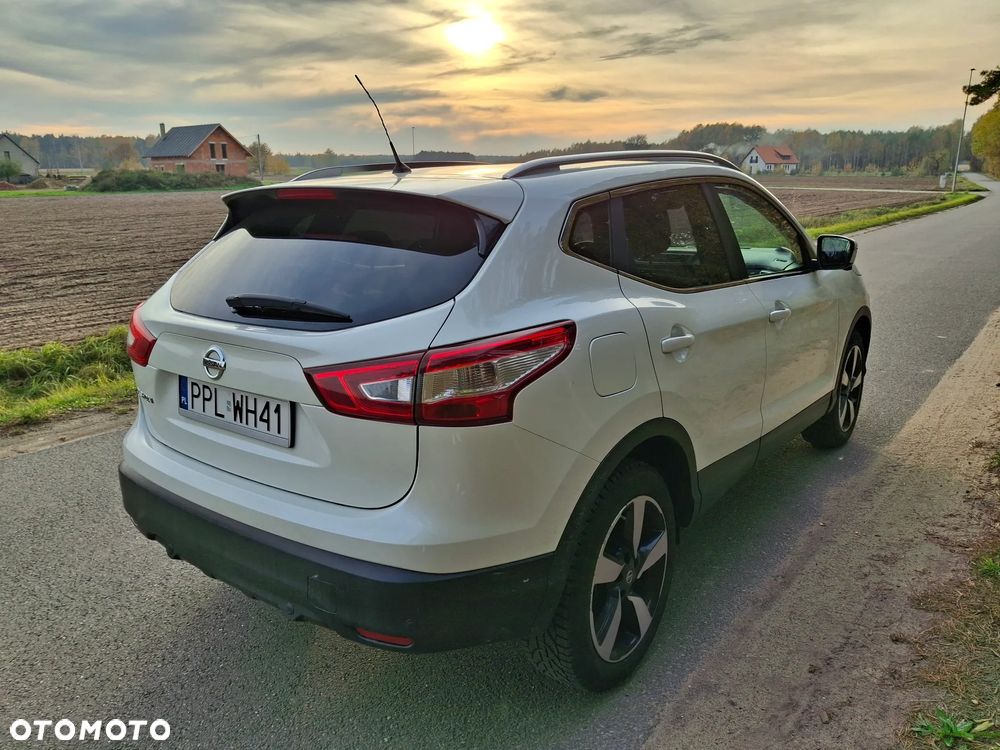 Nissan Qashqai 1.2 DIG-T Tekna EU6 - 10
