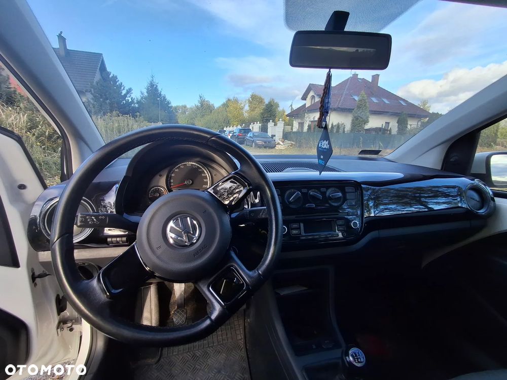 Volkswagen up! 1.0 move - 8