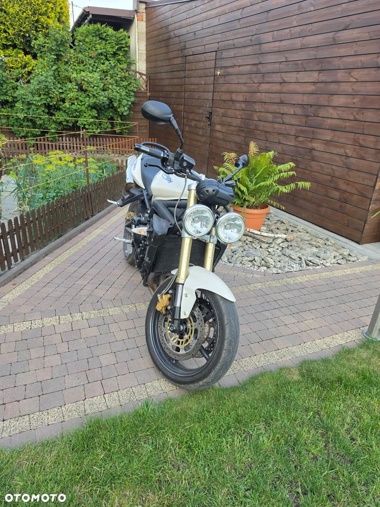 Triumph Street Triple - 2