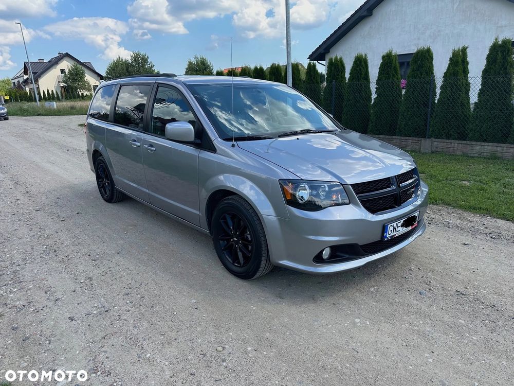 Dodge Grand Caravan 3.6 R/T - 1