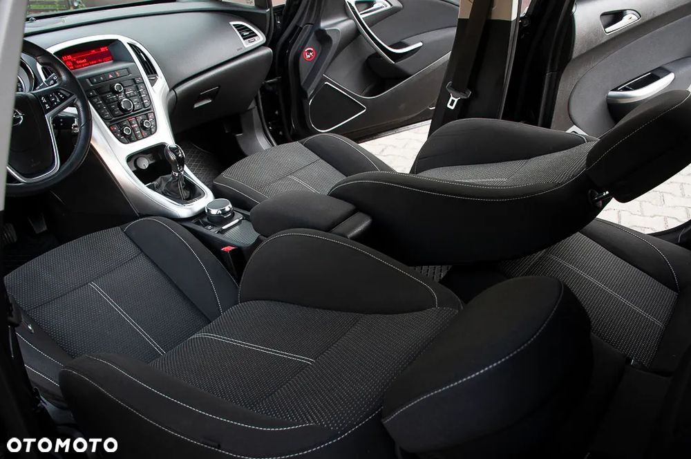 Opel Astra 1.4 Turbo Edition - 28