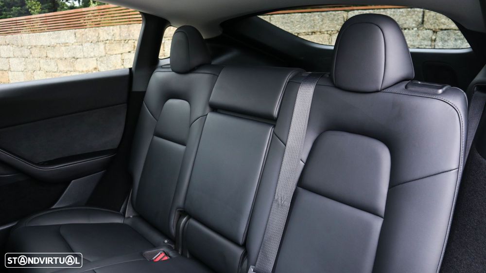 Tesla Model Y Tração Traseira - 35