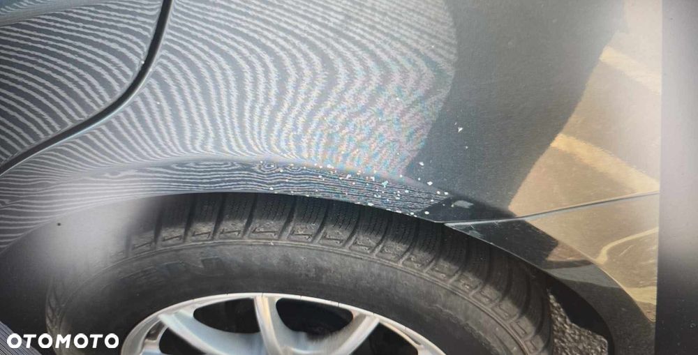 Mercedes-Benz Klasa E 200 CGI BlueEFFICIENCY Automatik Avantgarde - 35