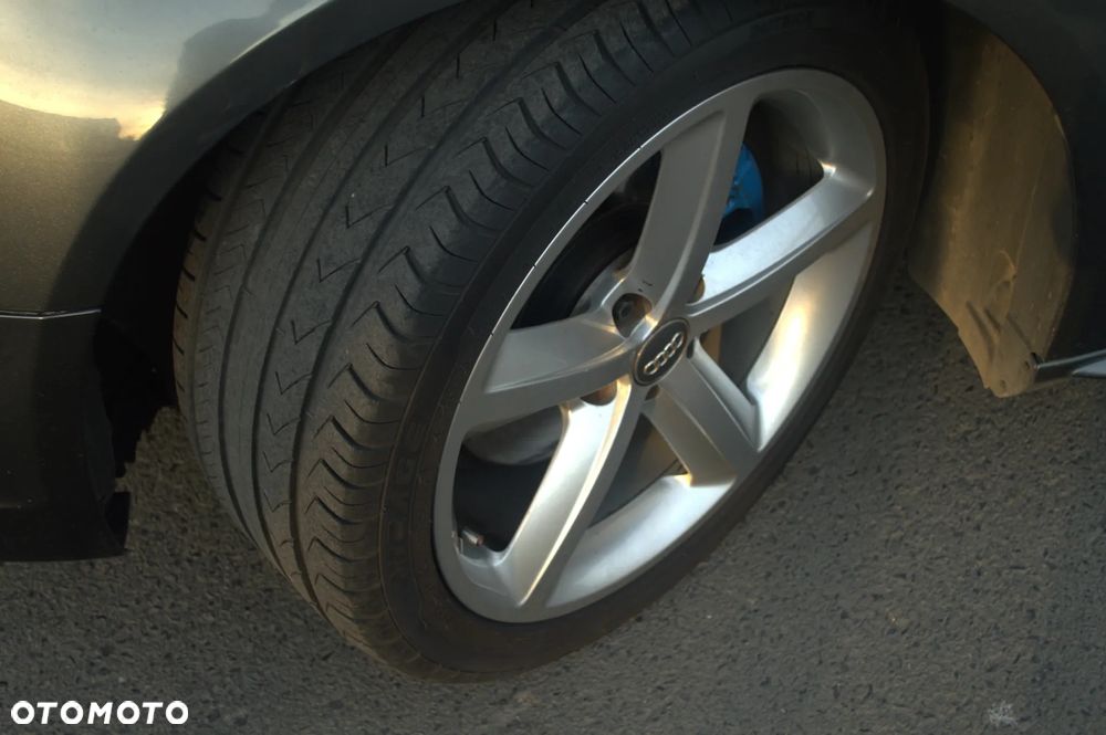 Audi A4 Avant 2.0 TDI - 6