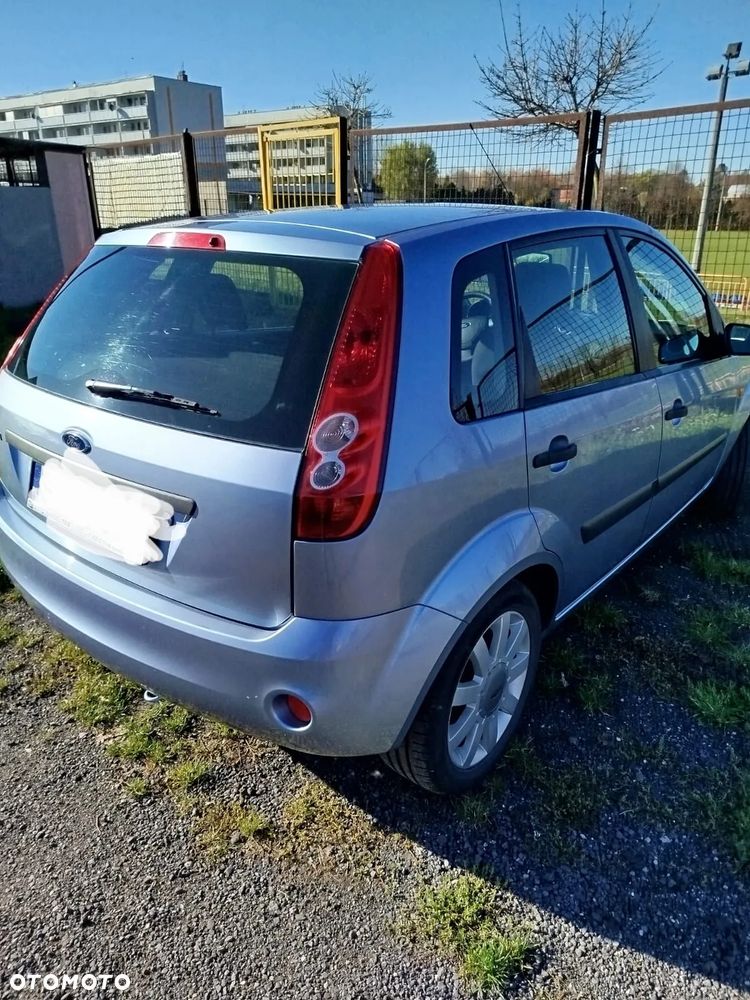 Ford Fiesta - 17
