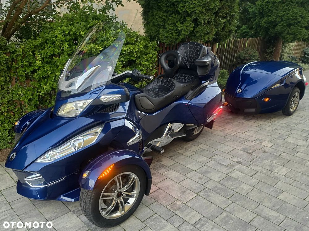 Can-Am Spyder - 33