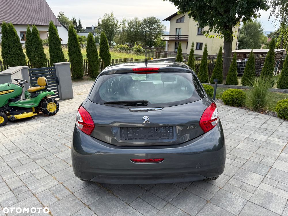 Peugeot 208 - 7