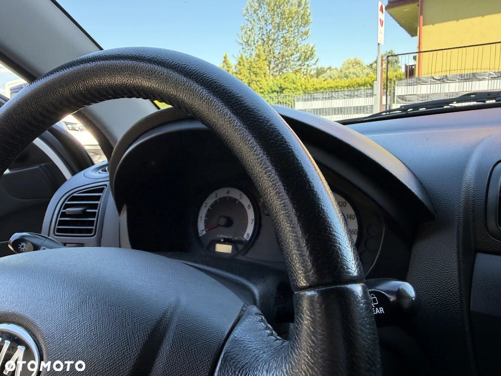 Kia Picanto 1.1 Vision - 17