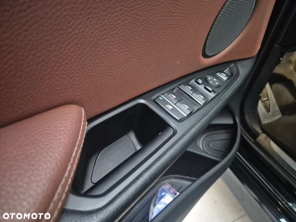 BMW X5 3.0si xDrive - 15