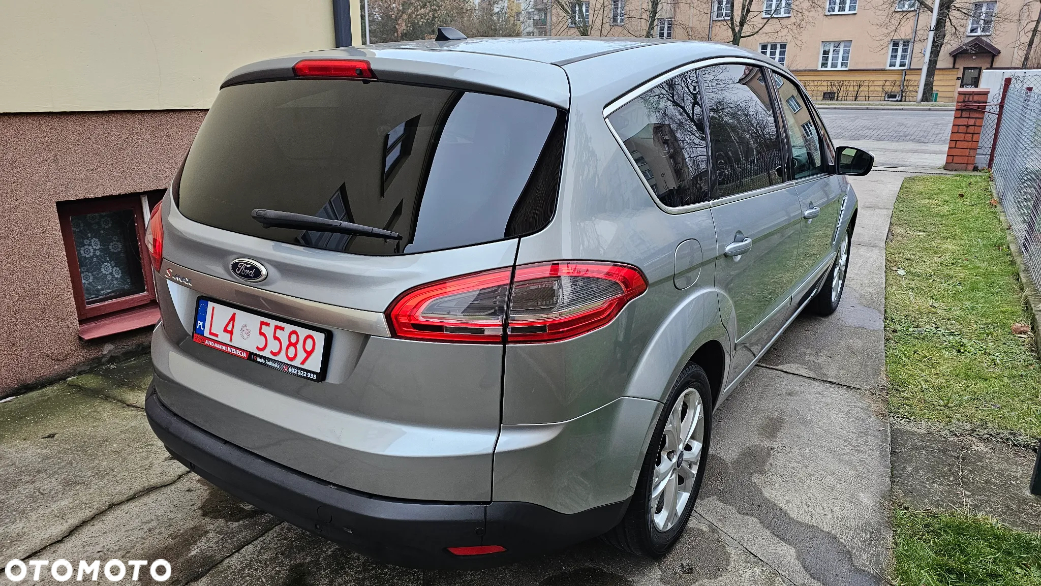Ford S-Max 2.0 TDCi DPF Titanium - 13