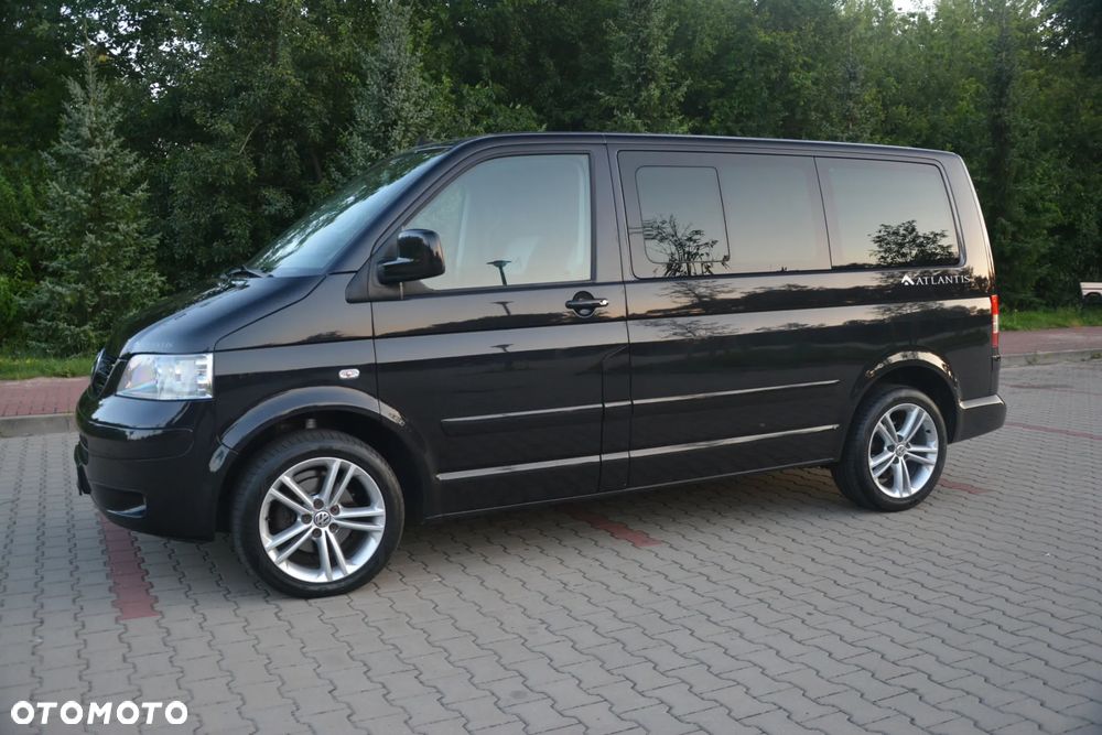 Volkswagen Multivan - 11