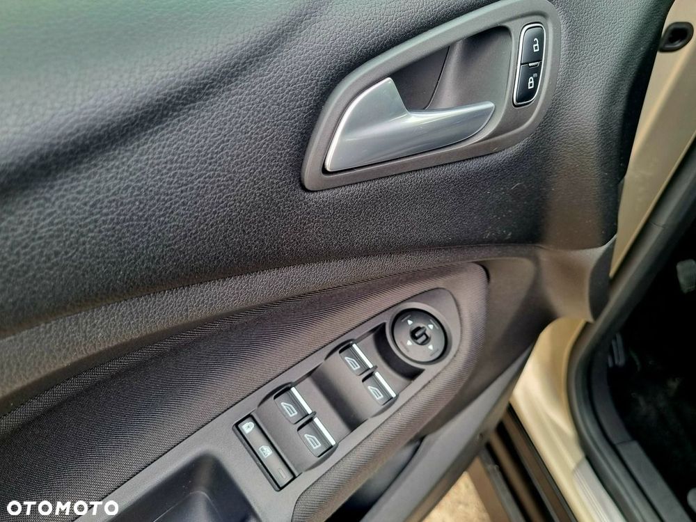 Ford C-MAX - 16