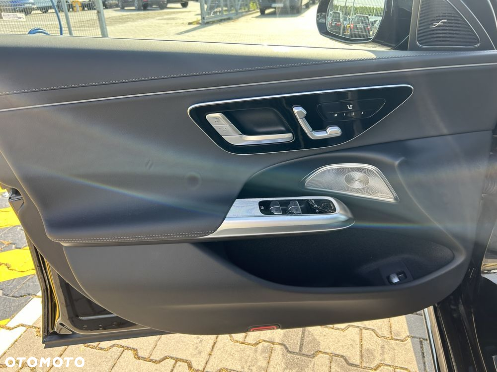 Mercedes-Benz Klasa E 220 d mHEV 4-Matic AMG 9G-Tronic - 9