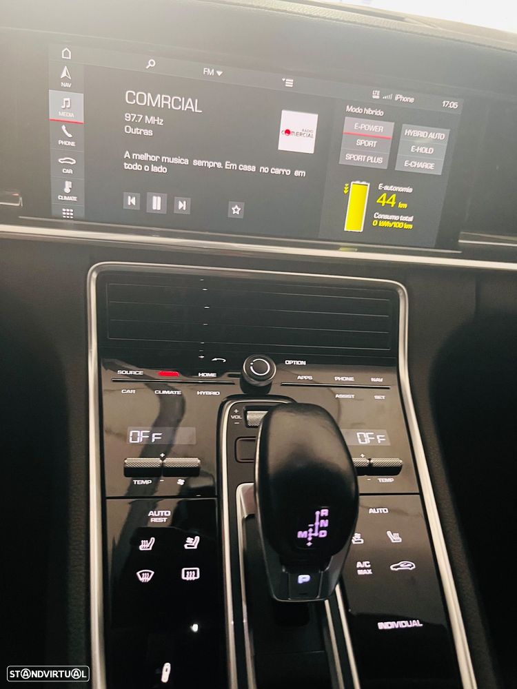 Porsche Panamera 4 E-Hybrid - 11
