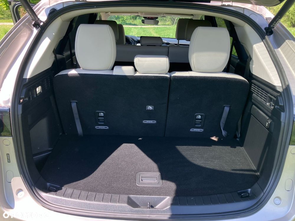 Mazda CX-90 - 11