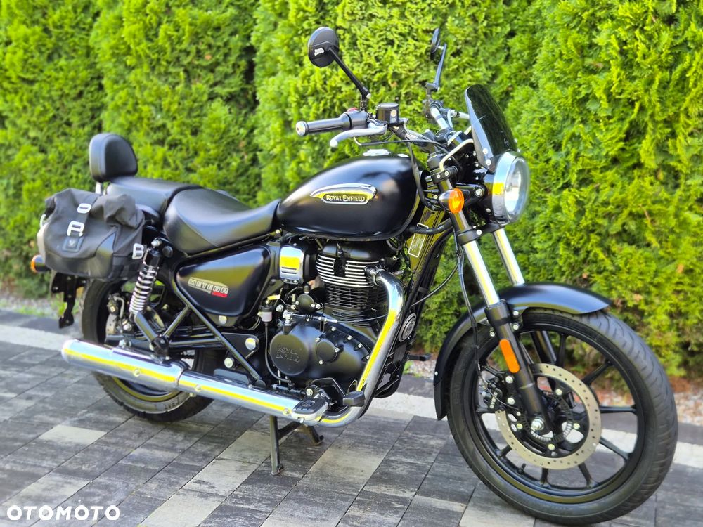 Royal Enfield Meteor - 1