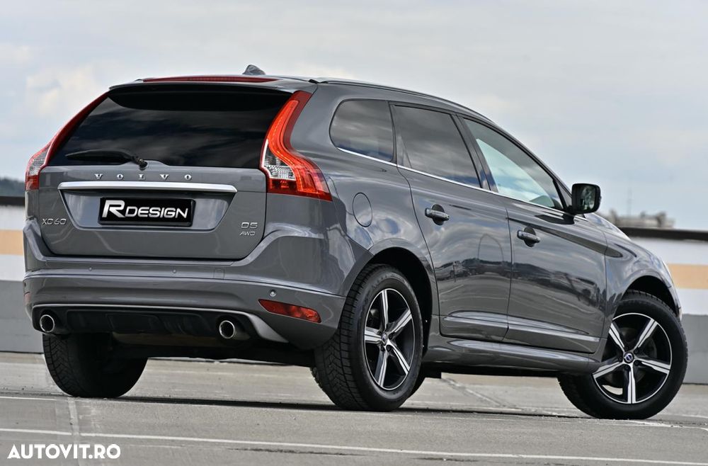 Volvo XC 60 D5 AWD Geartronic Momentum - 5