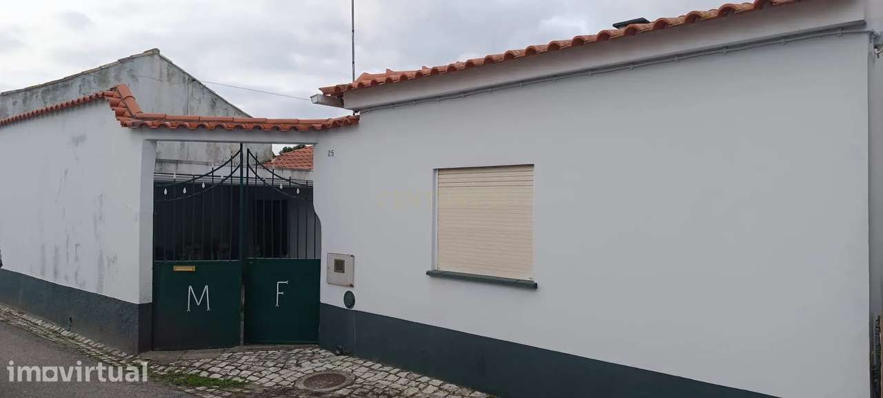 Oportunidade única: Moradia T3 para recuperar a 2 km da Praia da Vieir - Grande imagem: 2/16