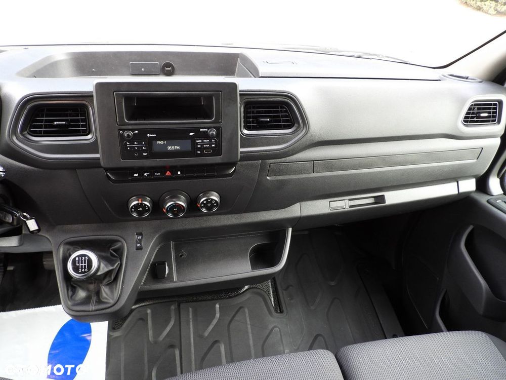 Renault MASTER PLANDEKA 10 PALET WEBASTO TEMPOMAT LEDY PNEUMATYKA KLIMATYZACJA  165KM - 32