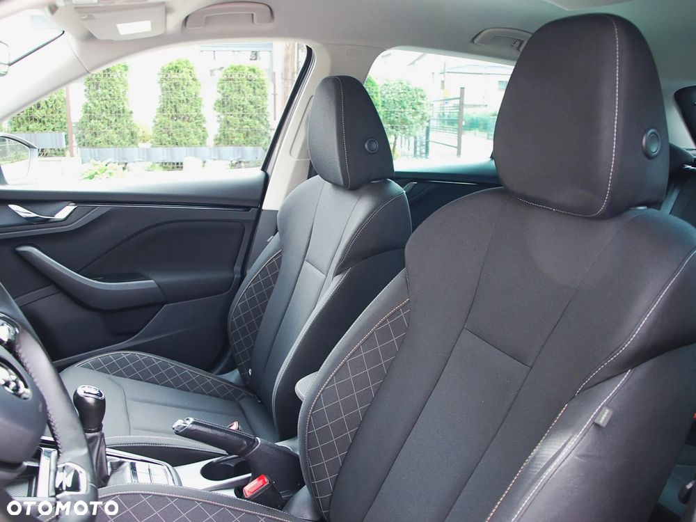 Skoda Kamiq 1.5 TSI Ambition - 10