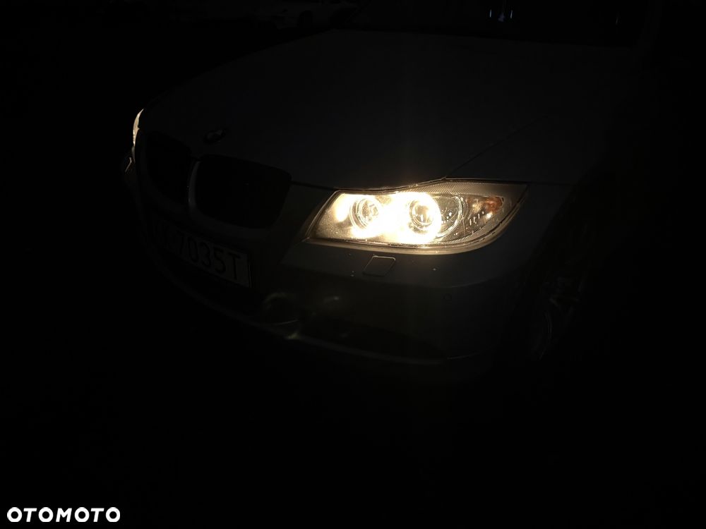 BMW Seria 3 - 12