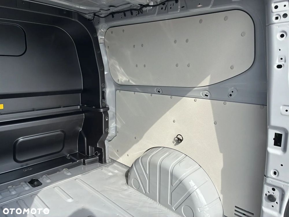 Volkswagen Transporter T7 Furgon Plus/6 osob./AUTOMAT  2,0 l TDI 170 KM r. o. 3500 mm - 17