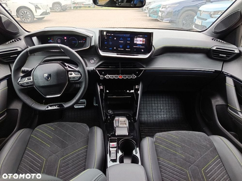 Peugeot 208 - 15