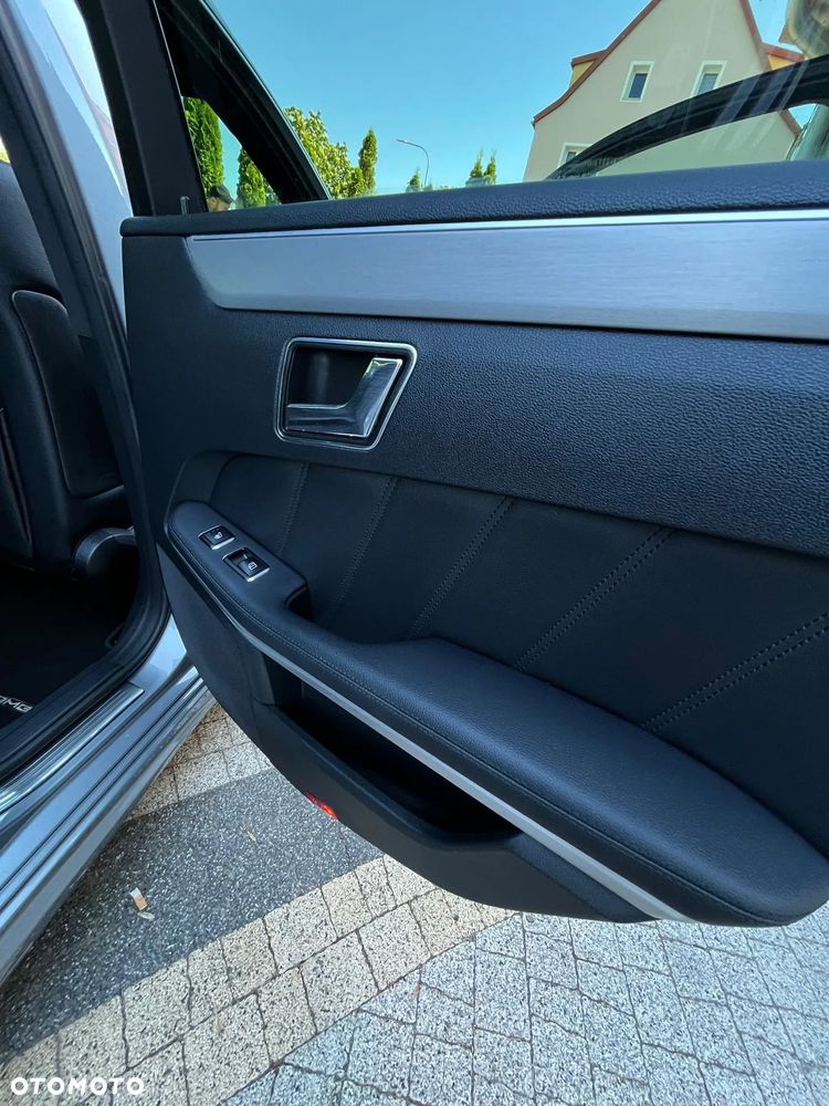 Mercedes-Benz Klasa E 350 CDI 4-Matic BlueEff Avantgarde - 17