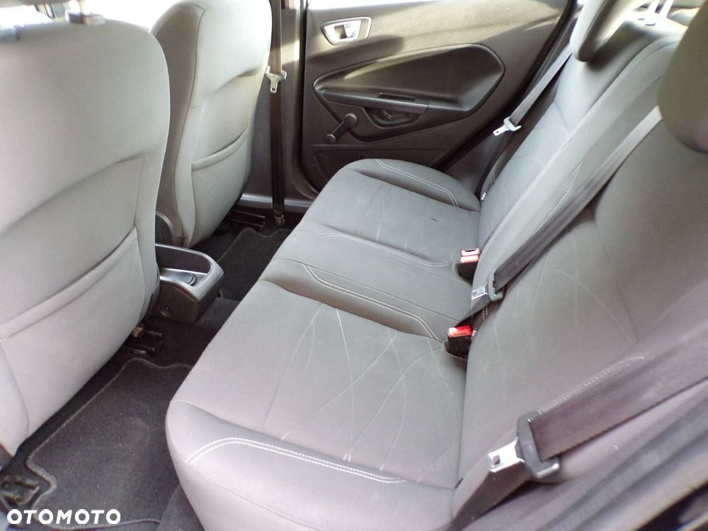 Ford Fiesta - 26