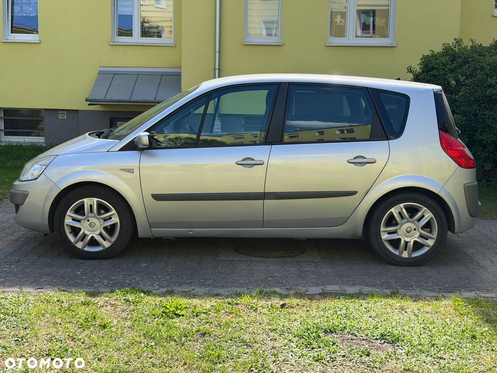Renault Scenic 1.5 dCi Emotion - 4