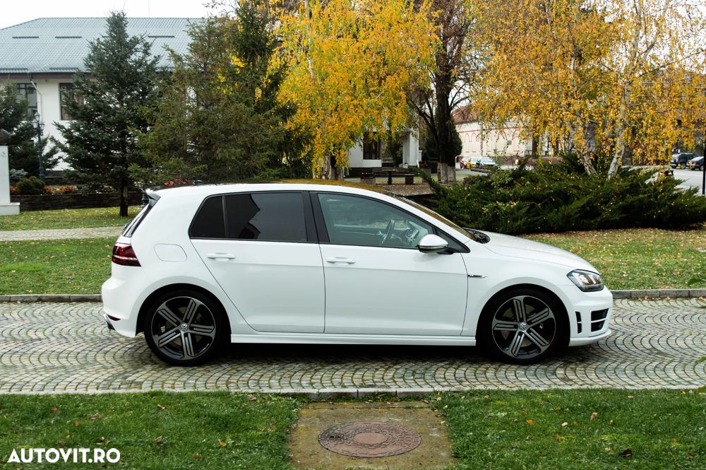 Volkswagen Golf - 30