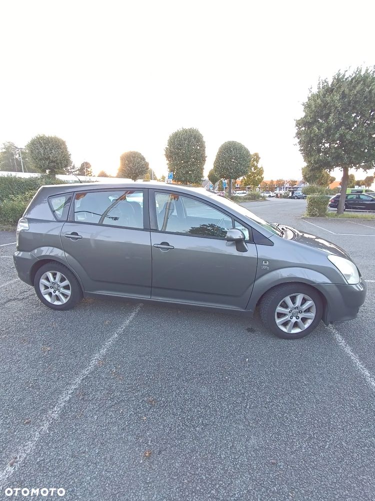 Toyota Corolla Verso 2.0 D-4D Prestige - 6