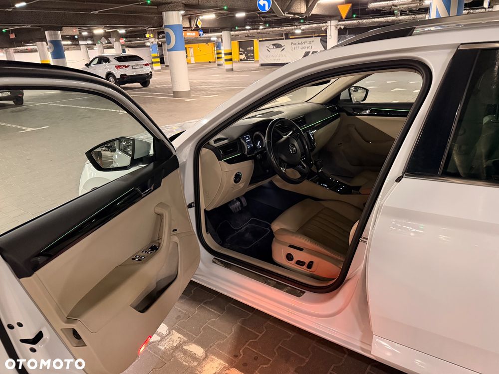 Skoda Superb 2.0 TDI 4x4 L&K DSG - 33
