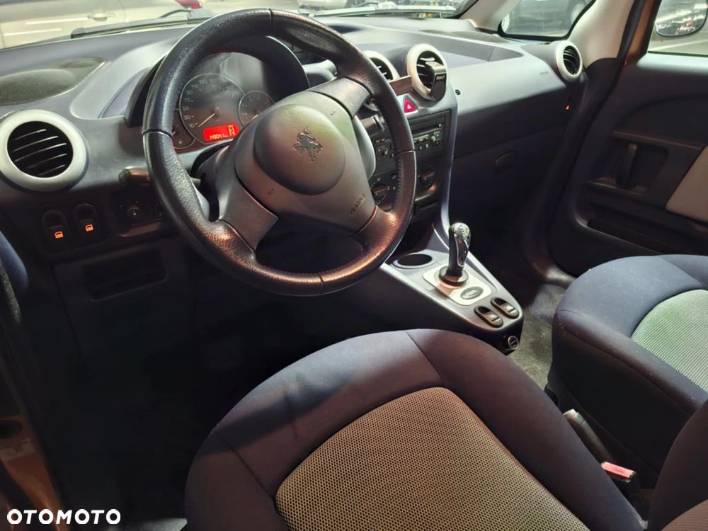 Peugeot 1007 1.6 Trendy 2-Tronic - 6