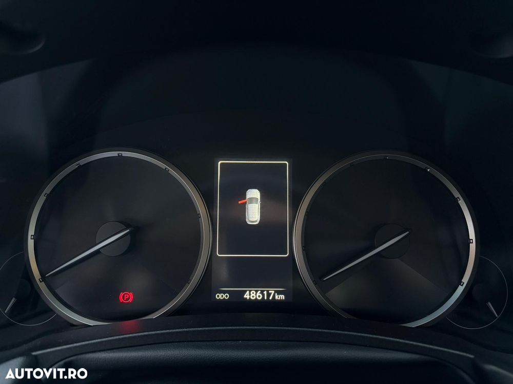 Lexus Seria NX 300h AWD Luxury - 14