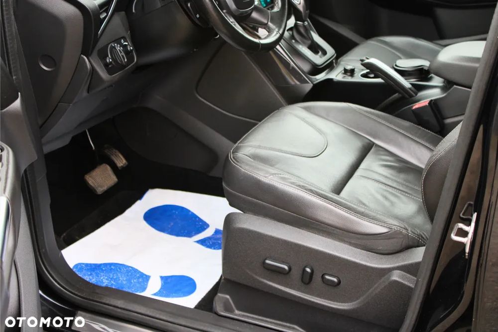 Ford Kuga 2.0 TDCi 4x4 Titanium - 13