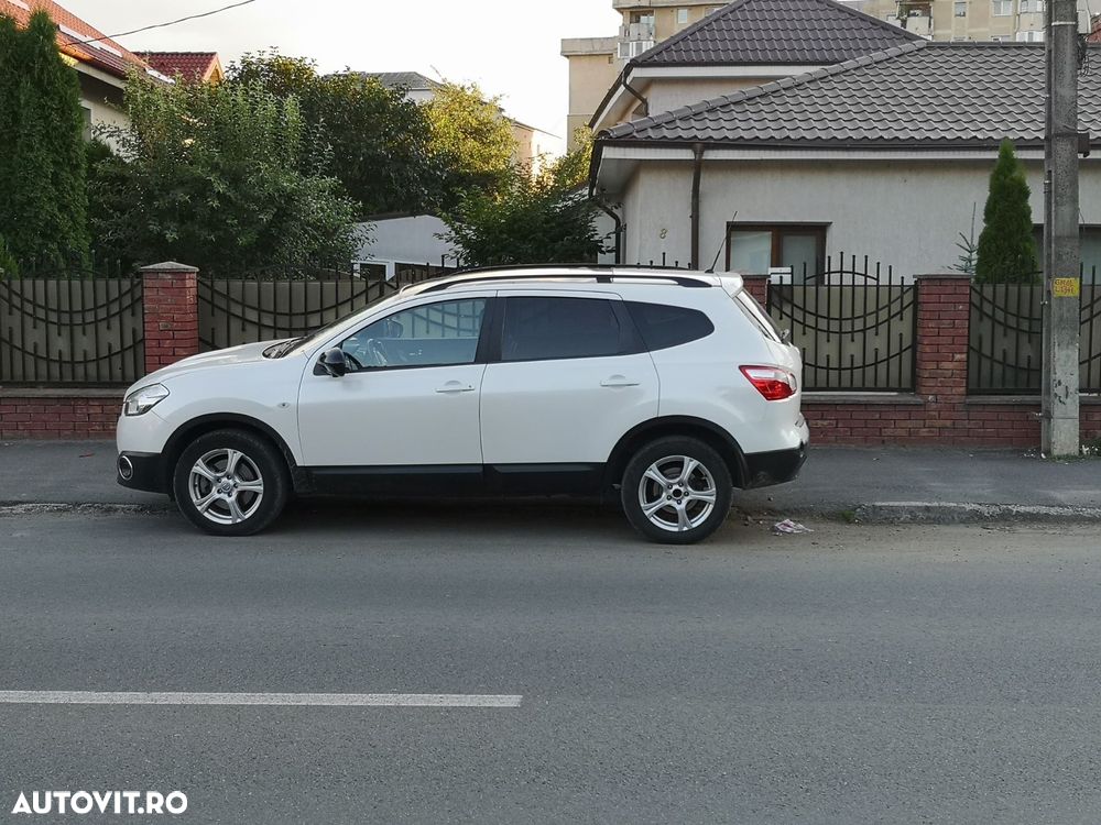 Nissan Qashqai+2 - 1