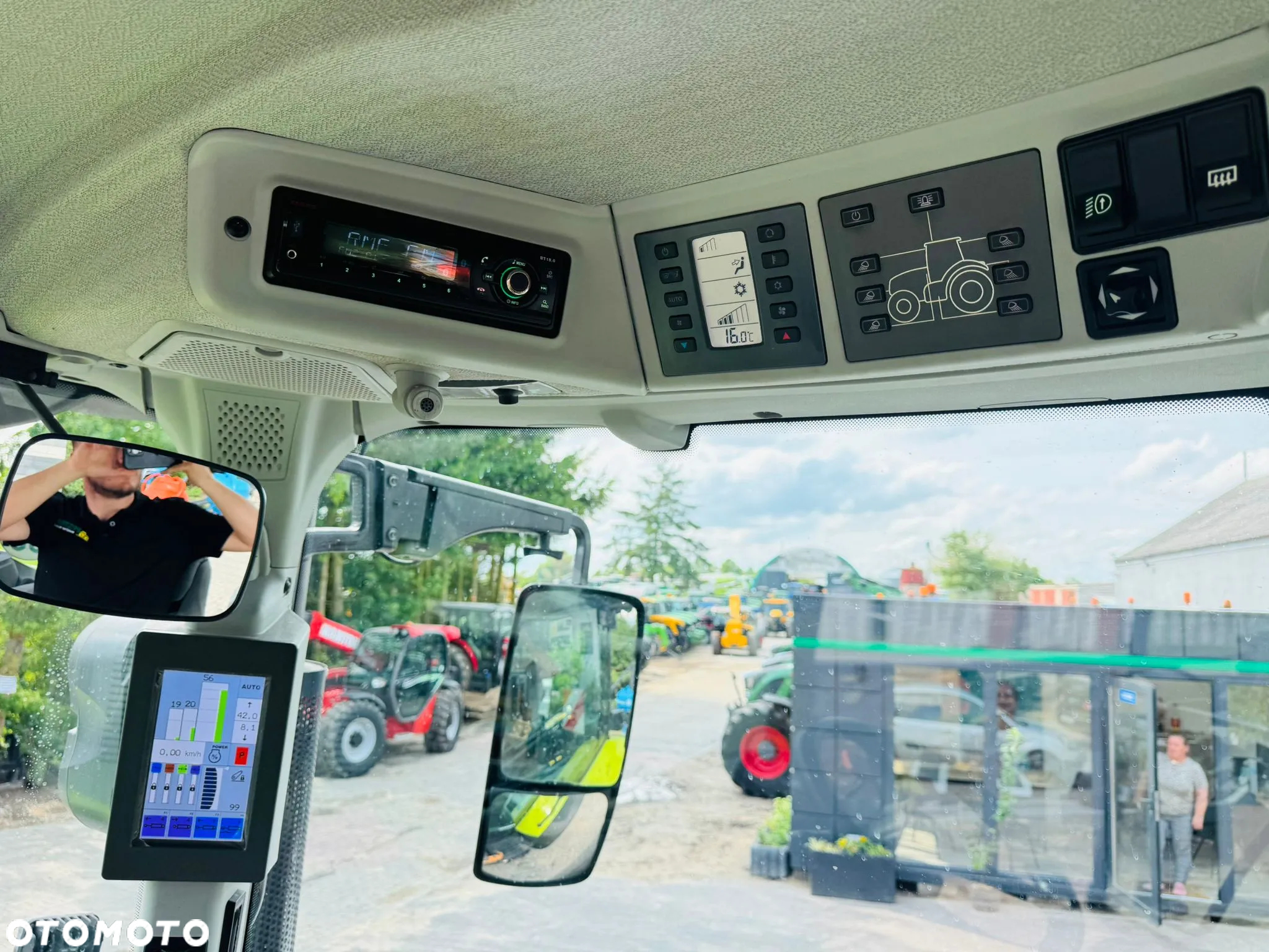 Claas Axion 810 CMATIC - 10