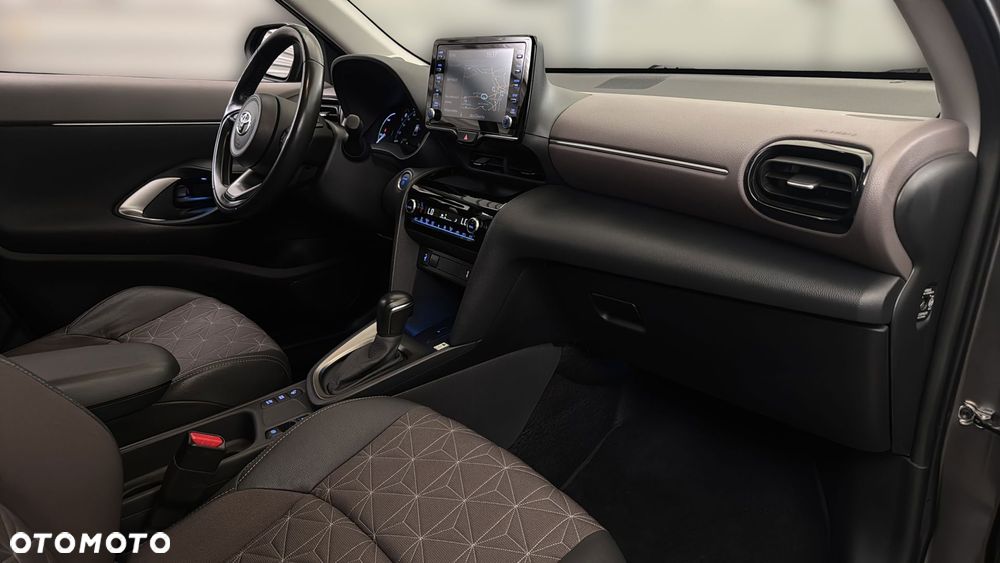 Toyota Yaris Cross Hybrid 1.5 Executive - 28