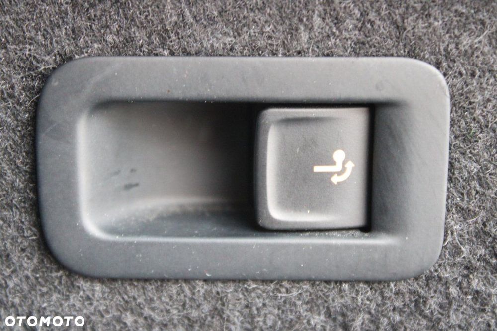 Volkswagen Passat - 13