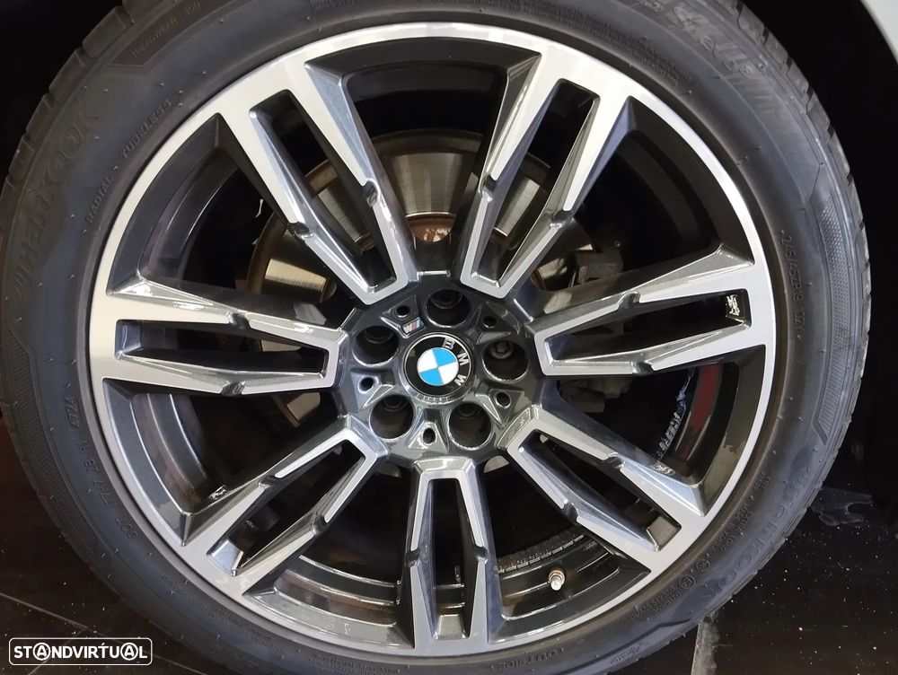 BMW 520 d Pack Desportivo M - 10