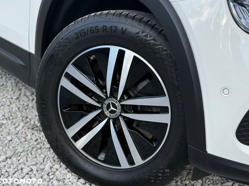 Mercedes-Benz GLB 200 d 8G-DCT Progressive - 31