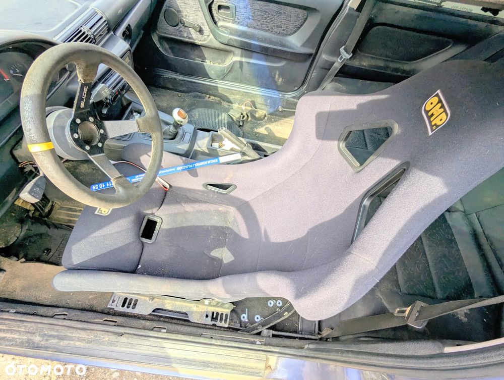 BMW E36 Compact 316i na części - 13