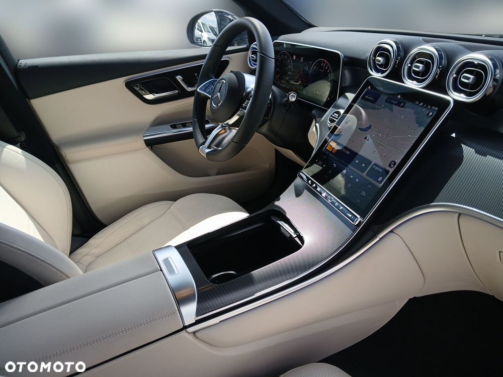 Mercedes-Benz GLC 300 e 4Matic 9G-TRONIC Avantgarde Advanced - 23