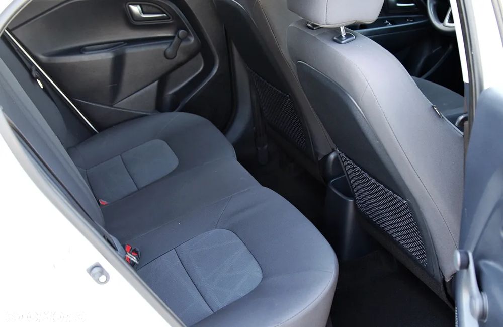 Kia Rio 1.2 L - 27