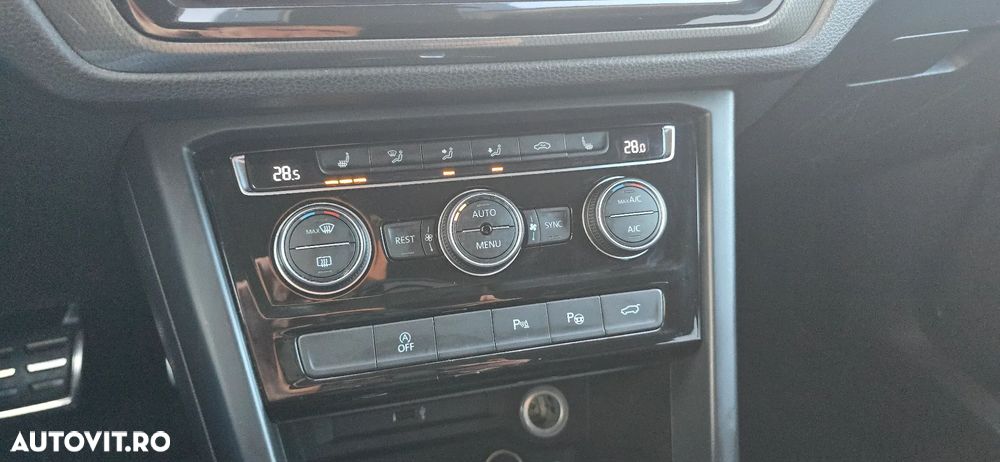 Volkswagen Touran - 14