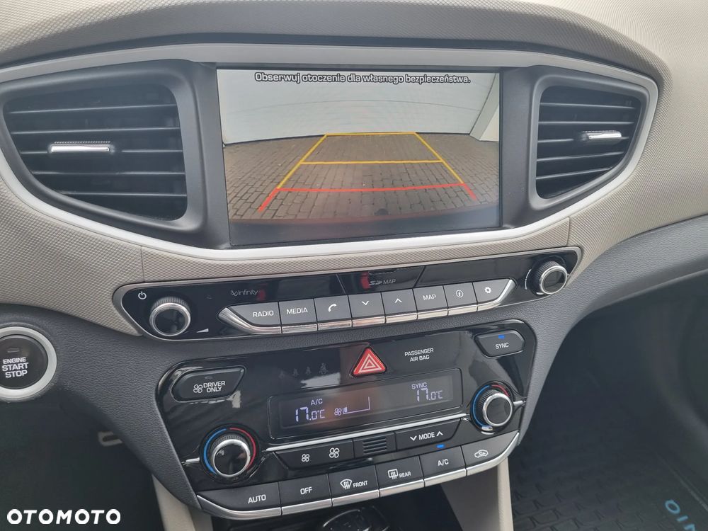 Hyundai IONIQ Hybrid Premium - 14