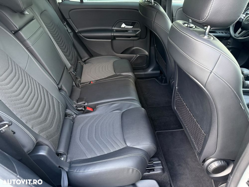 Mercedes-Benz GLB 200 4MATIC Aut. - 13